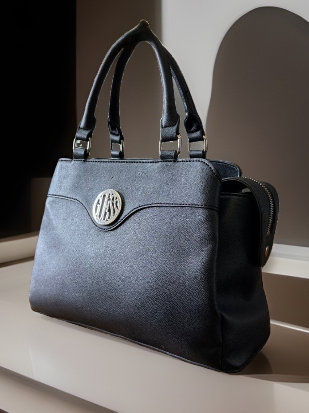 GUESS Black Structured Y2K Satchel 🖤